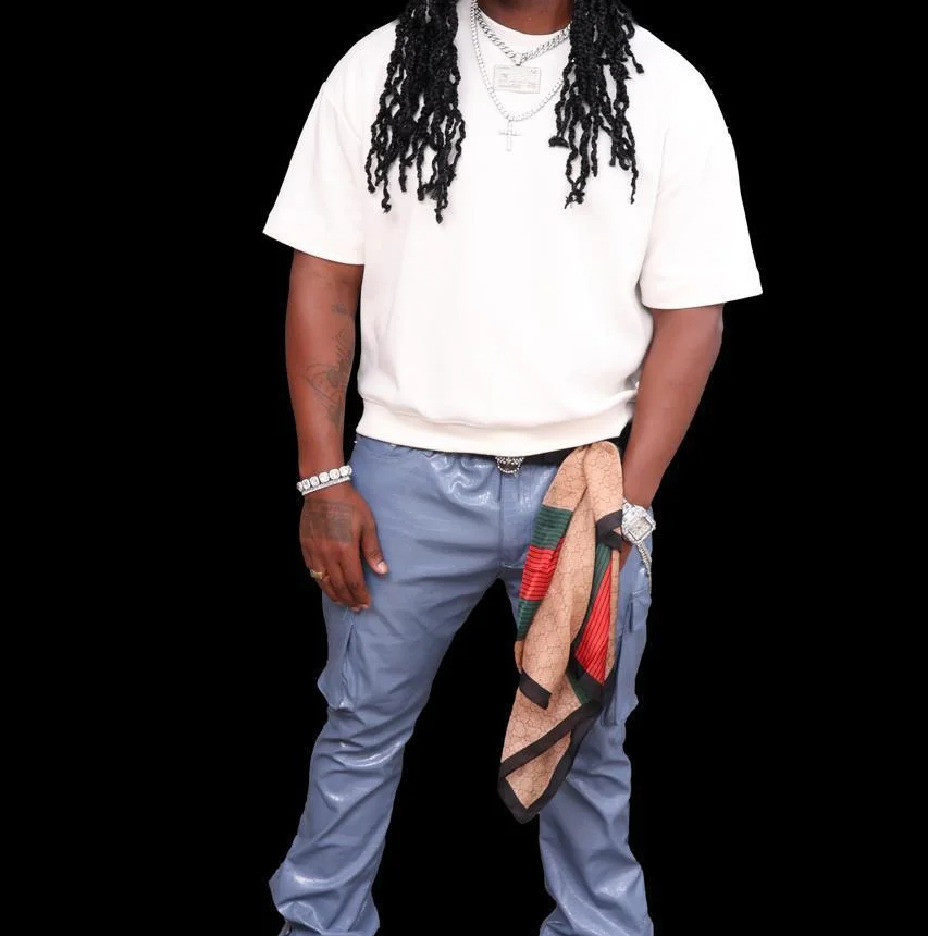 El Guerrero Negro conquista con su dembow